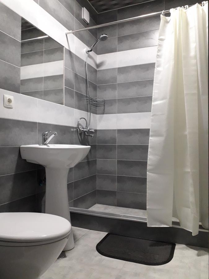Gnt+ Hotell Tbilisi Eksteriør bilde