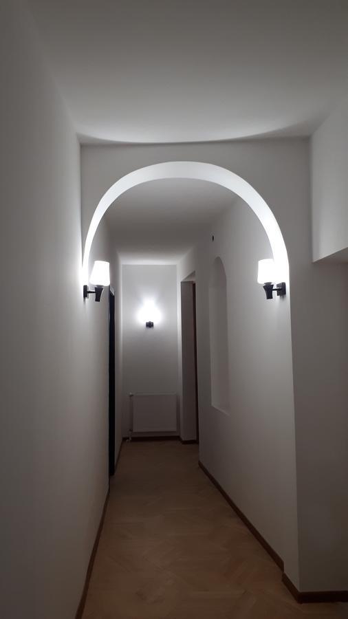 Gnt+ Hotell Tbilisi Eksteriør bilde