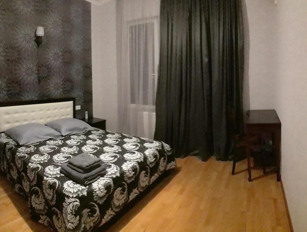 Gnt+ Hotell Tbilisi Eksteriør bilde