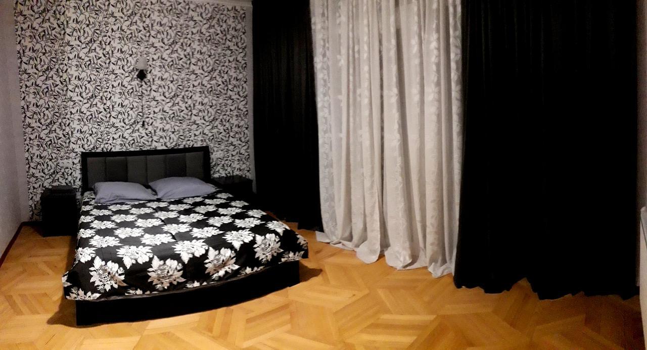 Gnt+ Hotell Tbilisi Eksteriør bilde