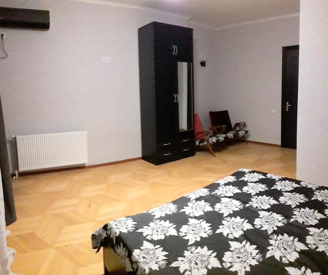 Gnt+ Hotell Tbilisi Eksteriør bilde