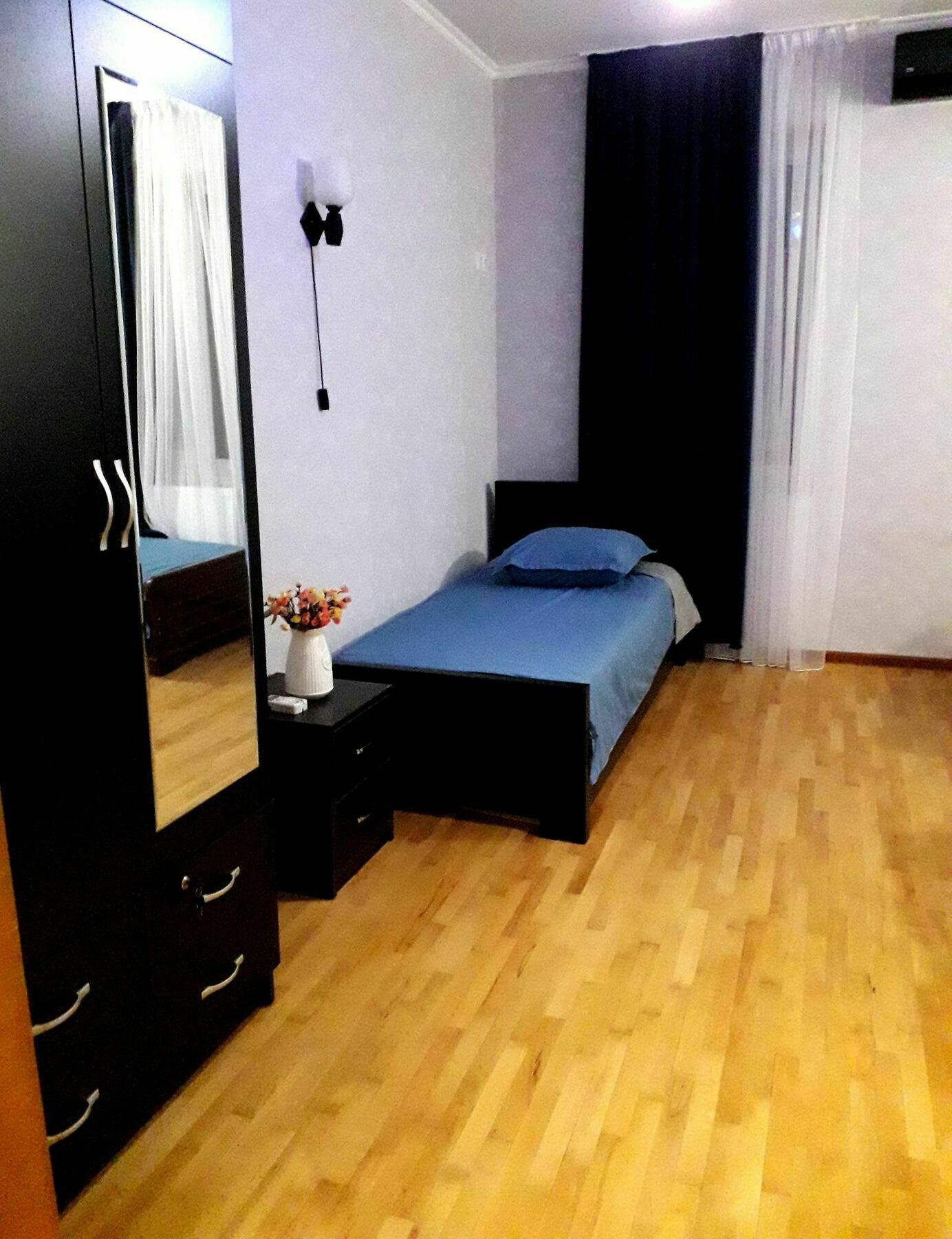 Gnt+ Hotell Tbilisi Eksteriør bilde
